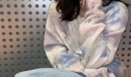 金珍妮最新爆料图片,时尚穿搭惊艳亮相，揭秘私服风格与时尚态度